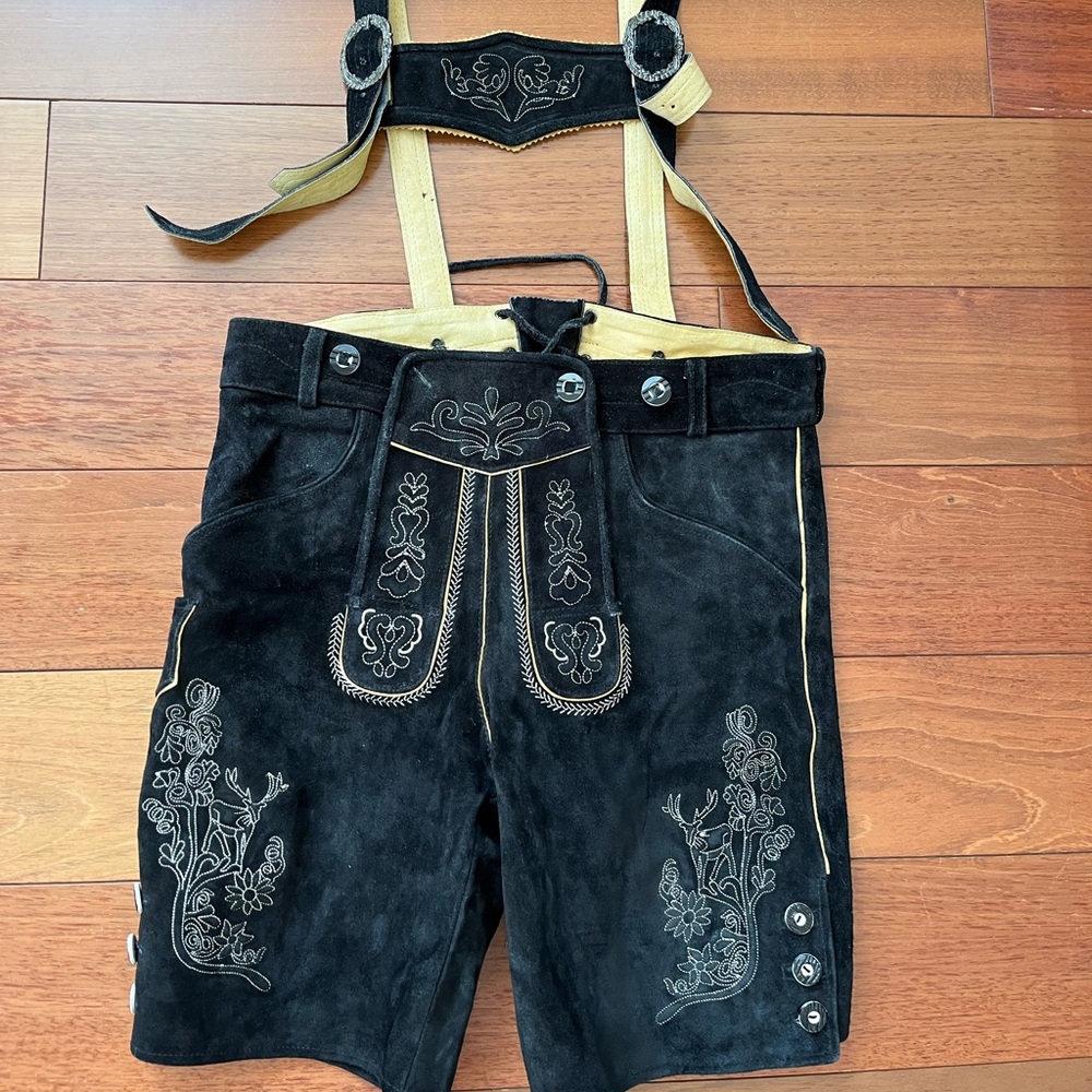 Men’s Lederhosen Black Suede